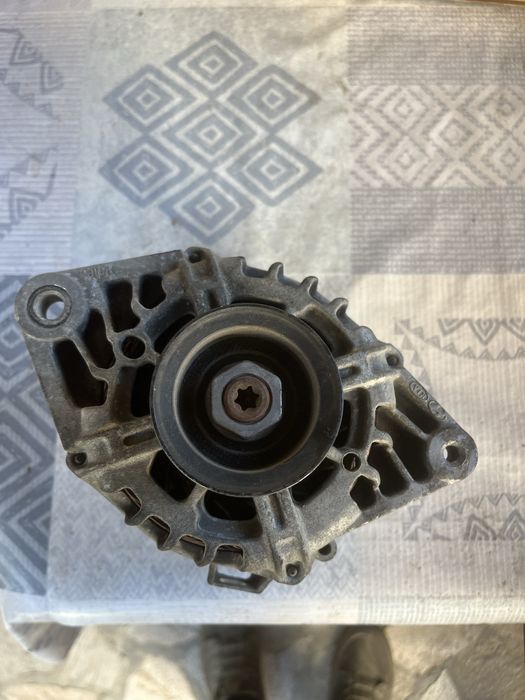 Генератор алтенатор за Хюндай