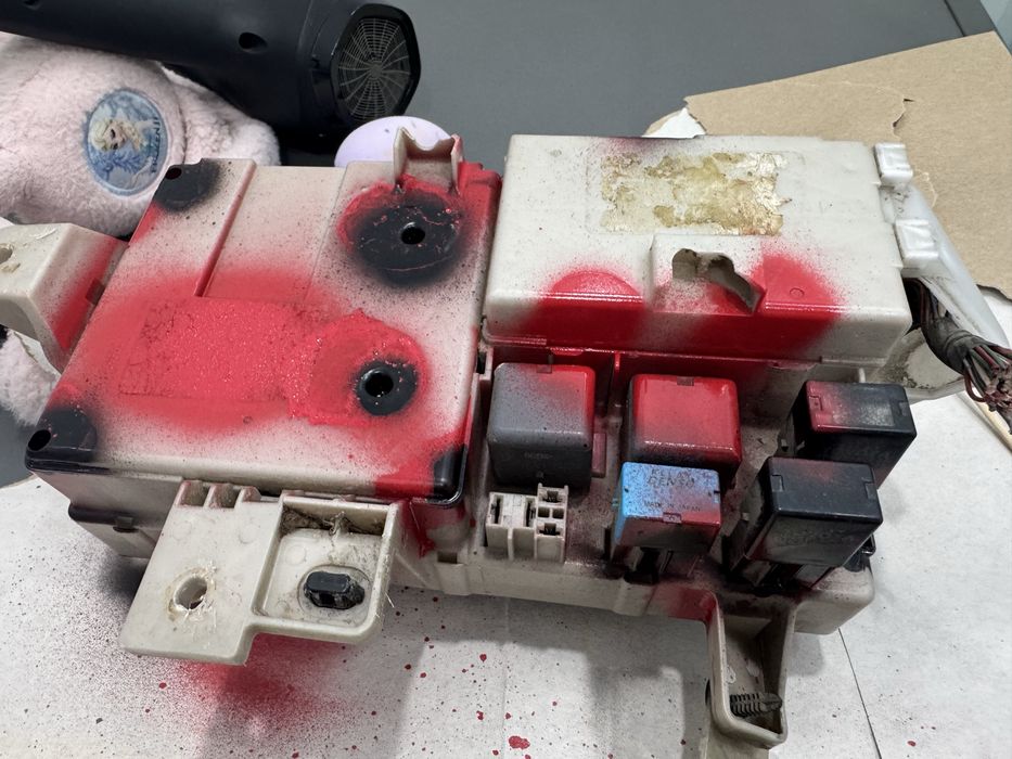 На запчасти  камри 30-35.