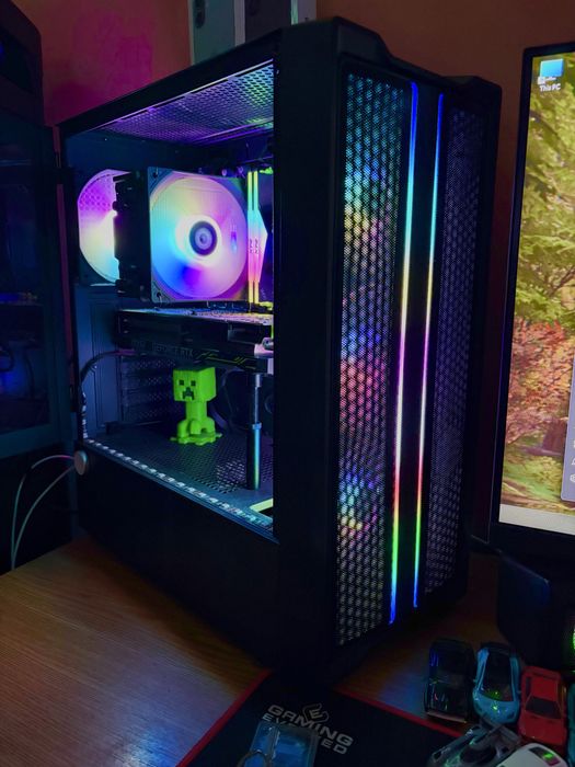 PC Custom / 2080 Ti / i5 12400 / 32GB DRR5 Ram / 1TB NVME