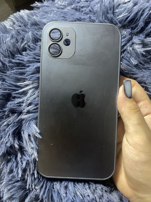 Продам чехлы на 11 айфон