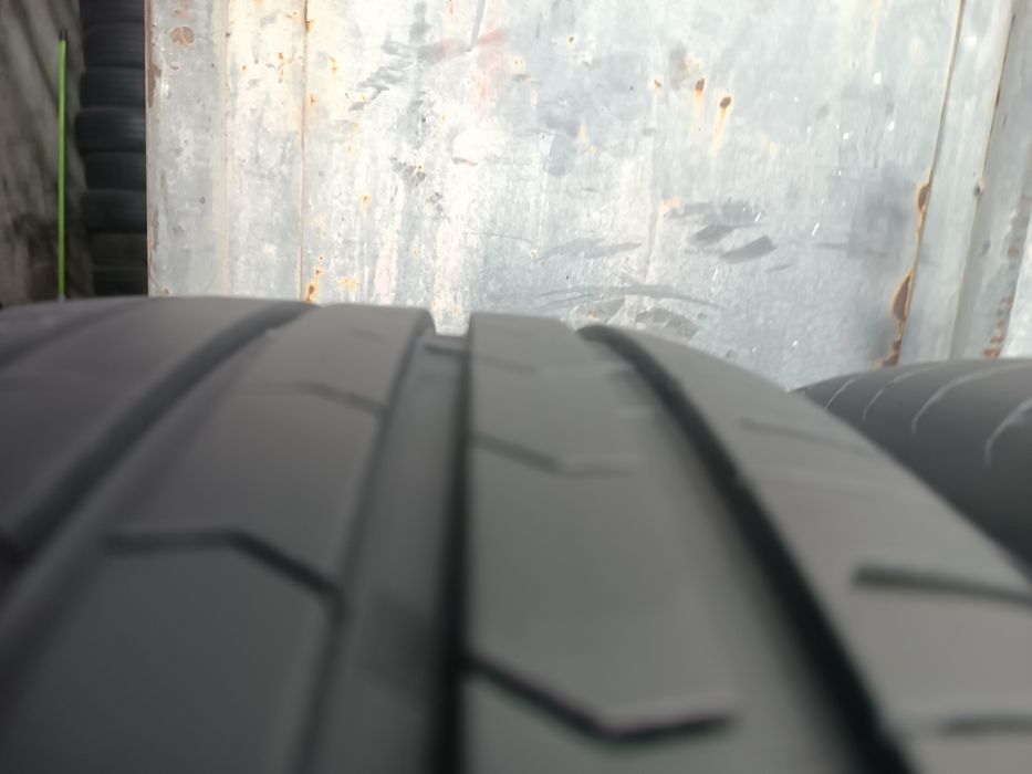 225/55/17 Vredestein