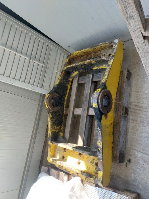 Balansoar pentru axe(punți)  față ZF 2040mmmm