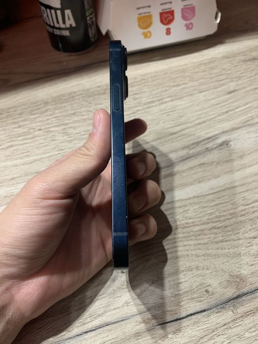 Айфон 14 128гб.