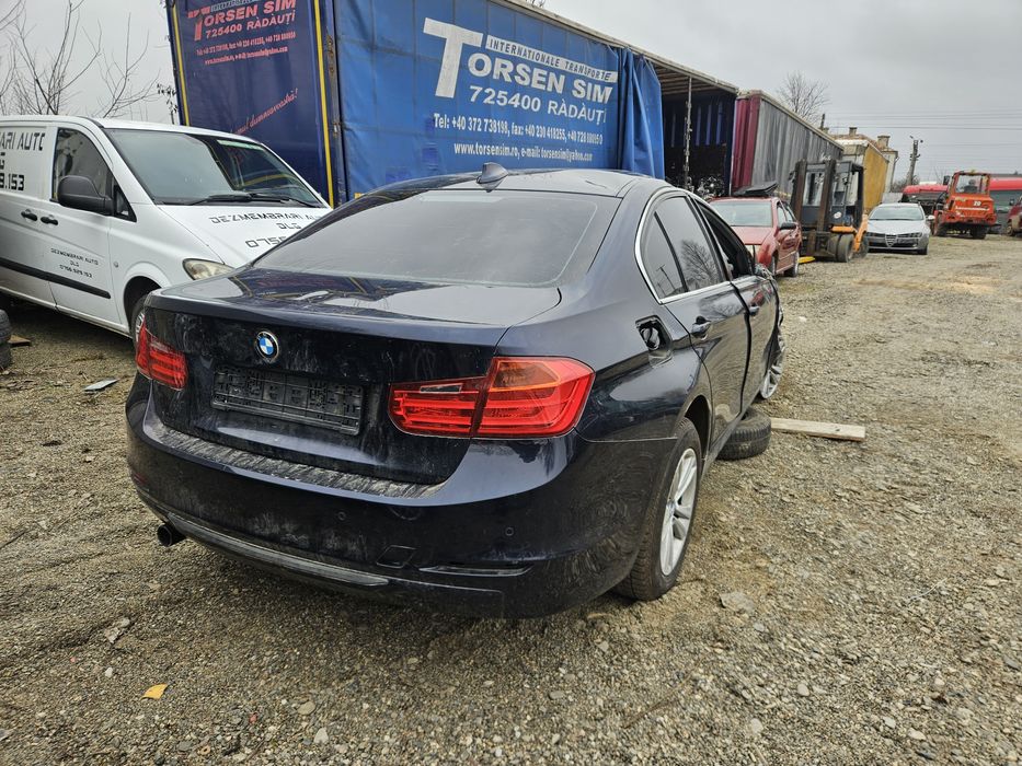 Piese BMW F30 184Cp N47D20C Far F30 Tripla F30