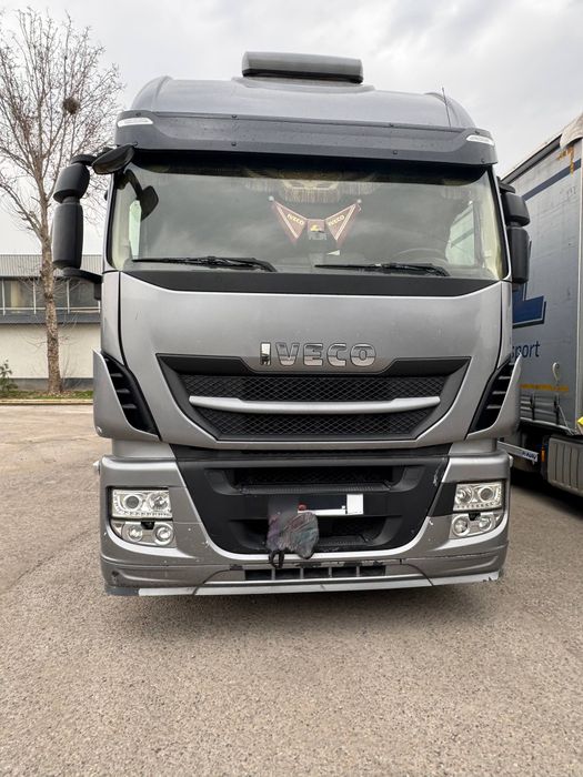 Продается IVECO NP400 год 2019, прицеп KRONE 2018