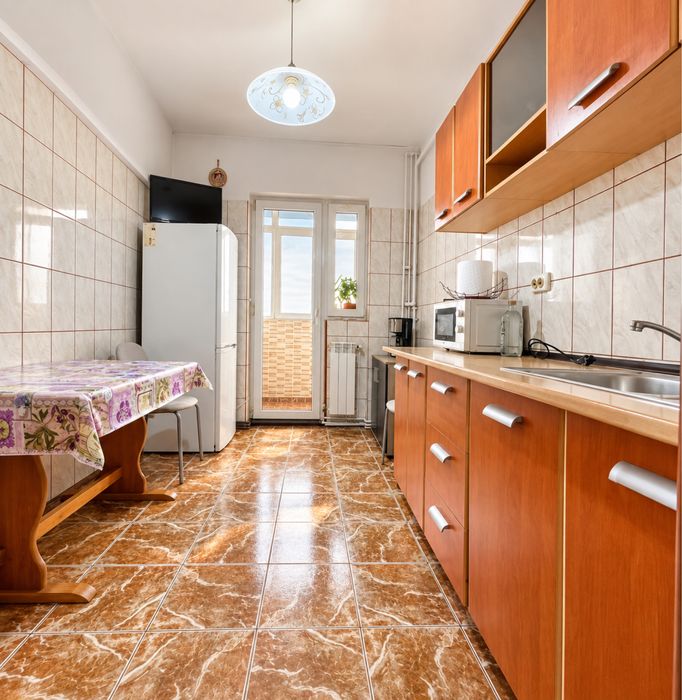 Apartament 3 camere/2 bai Mega Image Republicii