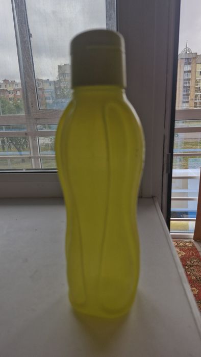 Бутылка tupperware