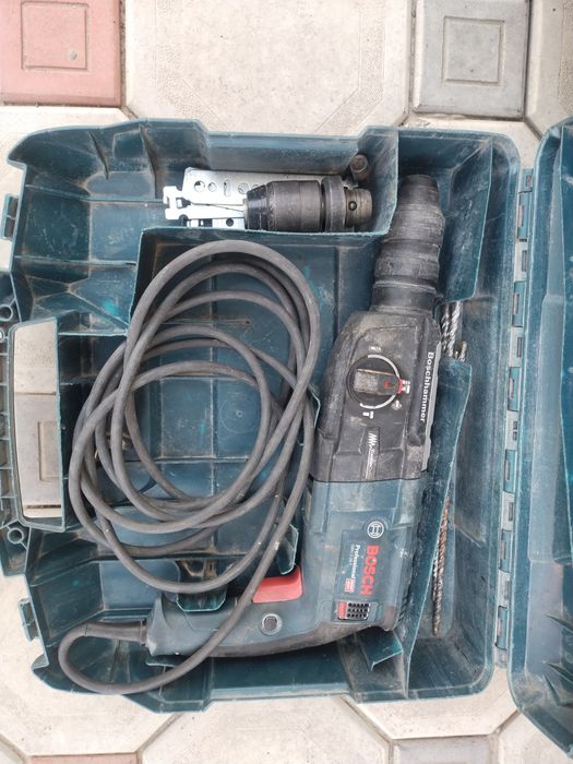 Продам перфоратор bosch