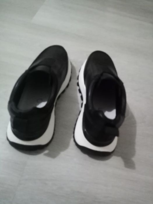 Продам женские красовки