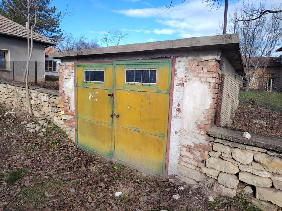 Продава се Къща в с. Пелишат, Област Плевен - 178 кв.м за 96 €/кв.м - Снимка #9