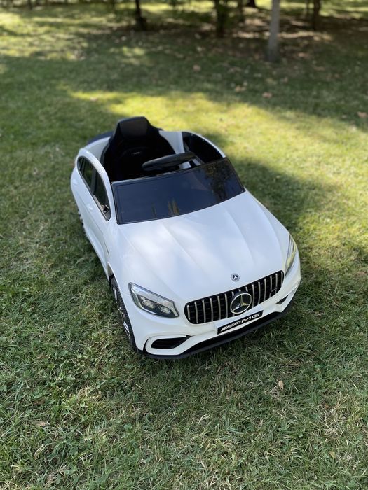 Акумулаторна кола MERCEDES AMG GLC