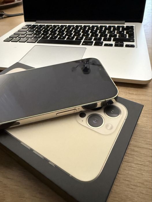 Vand sau schimb Iphone 13 pro max gold 256 gb