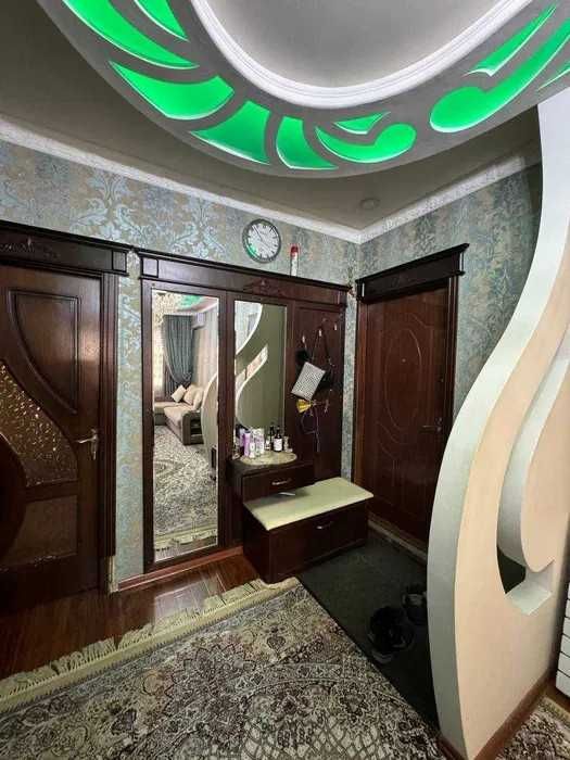 Продаётся 3х комн квартира на 4 этаже Ор-р 6 микрорайон