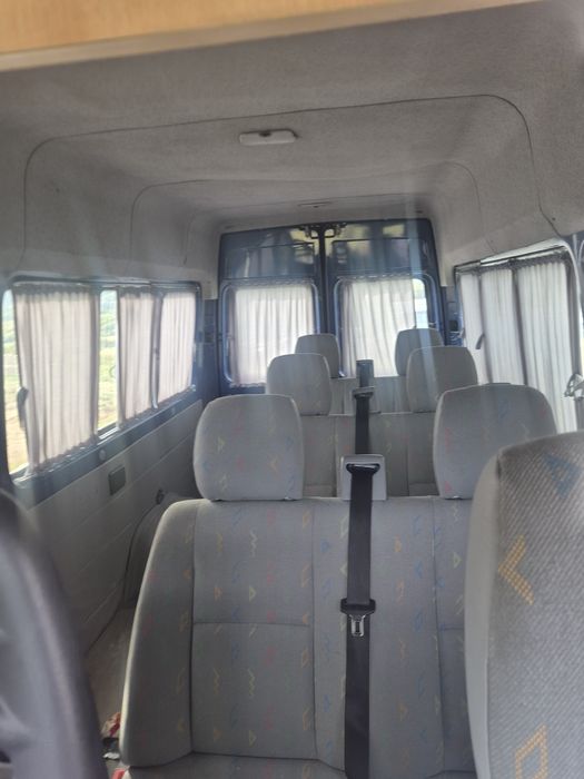 Vând microbuz 8+1 locuri Autoutilitara
