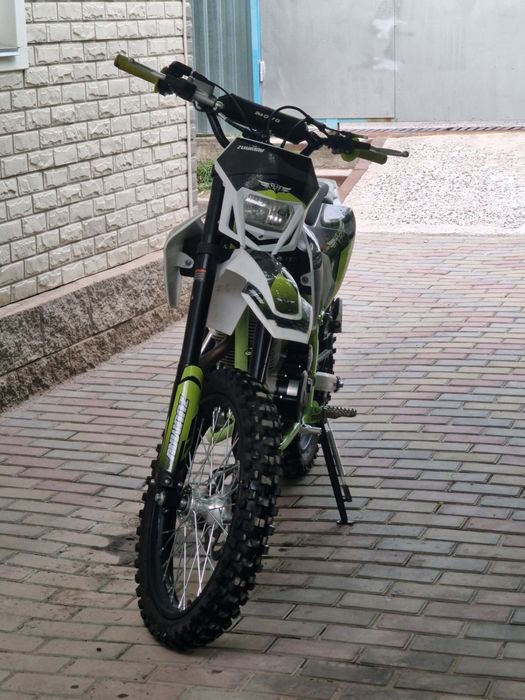 Продам мотоцикл Zuumav s5 223