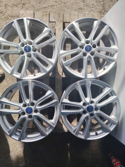 Топ състояние 18-5х108 ЕТ52.5 7.5j Ford Kuga MK3