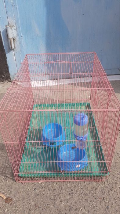 Клетки бу для домашних питомцев и попугаев