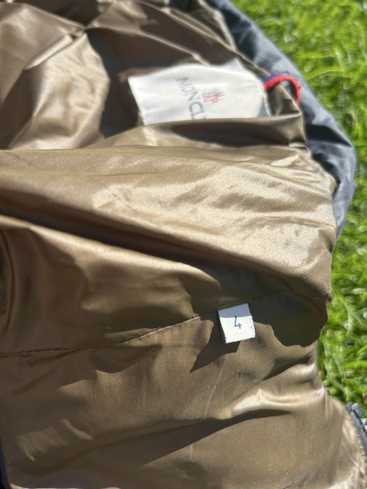 Мъжки елек Moncler