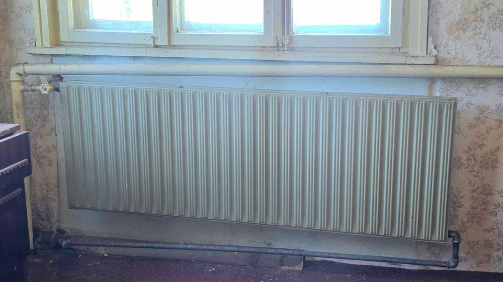 Продавам парно отопление – комплект