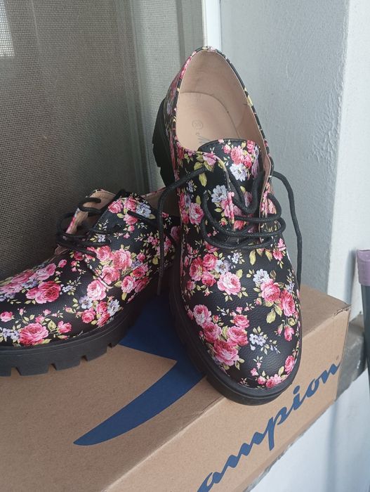 Ежедневни обувки 39 номер