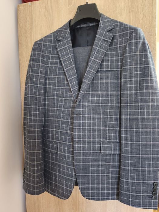 Costum bărbați nou mărimea 48