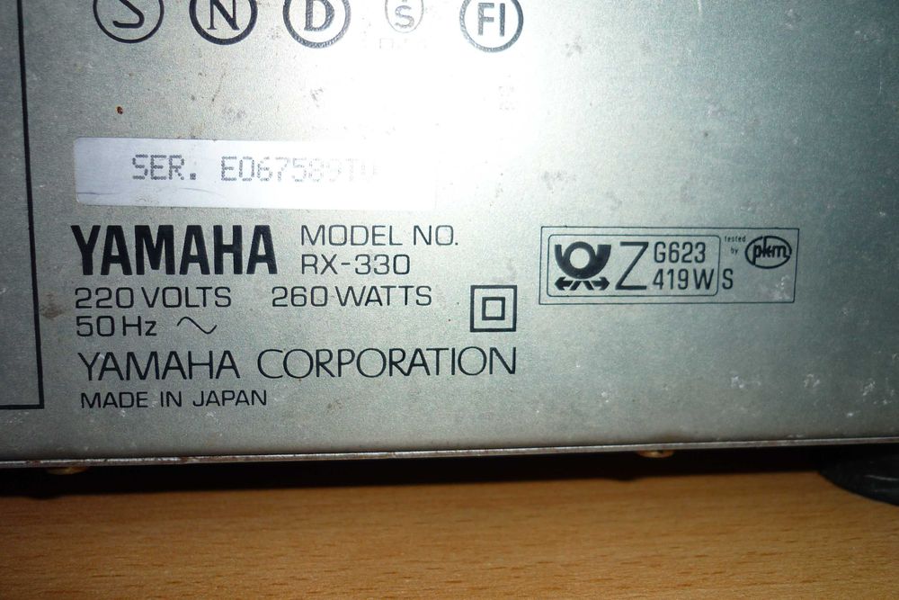 Amplituner Yamaha RX-330 defect