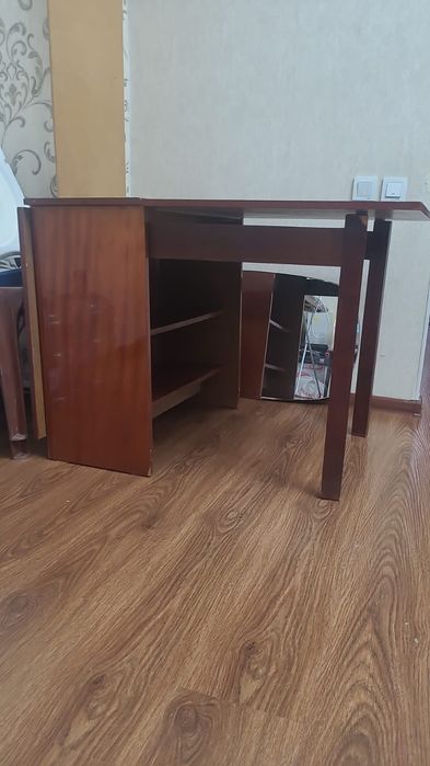 Продам Стол книжку 14.000 тг.