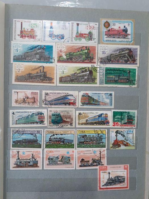 Продаеться Альбом с марками