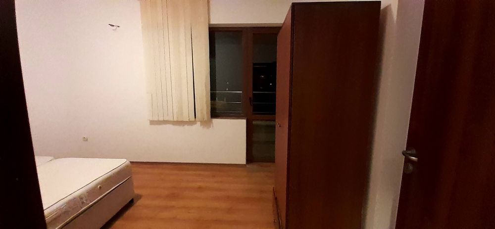 Продава се Тристаен апартамент в Варна, м-т Траката - 95 кв.м за 1074 €/кв.м - Снимка #9