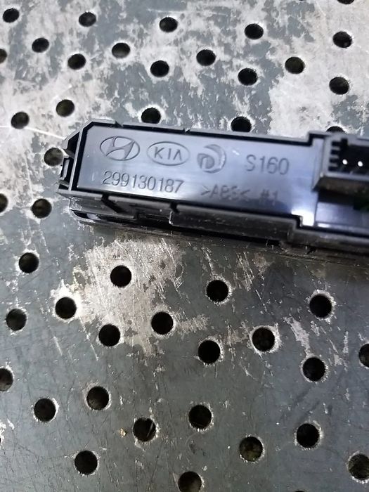 Buton airbag pasager hyundai i10 ba ia 299130187