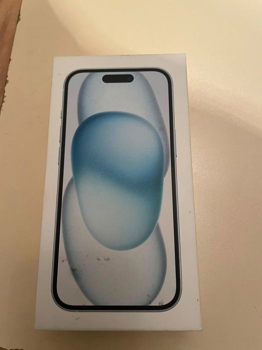 Продаю Iphone 15