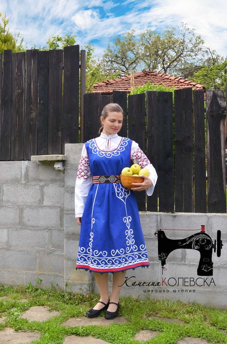 Български народни носии, костюми, мъжки/дамски/детски с бродерия