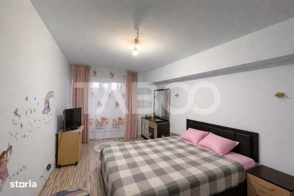 Apartament cu 3 camere suprafata generoasa 82 mp si balcon in Manastur — fotografia 3