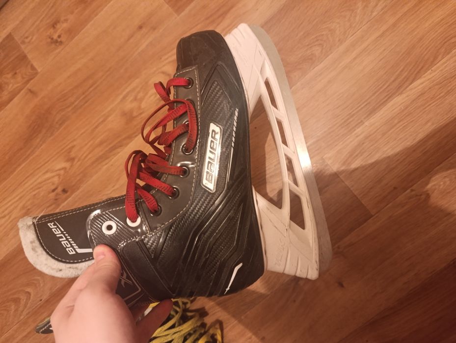 Продам коньки срочно