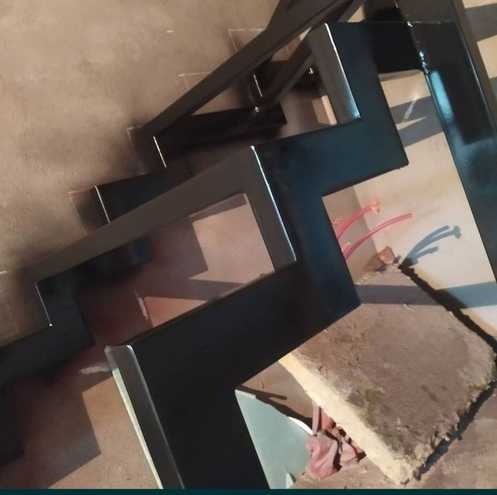 Продам лестницу в