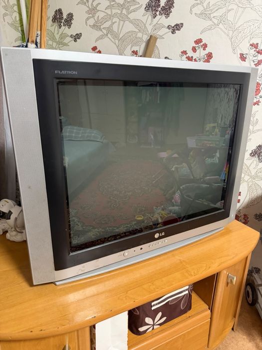 Тумба с телевизором