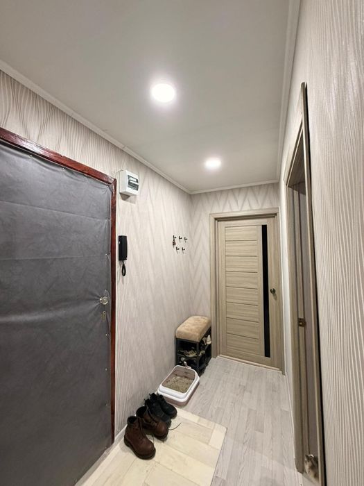 Продаётся 2 комн район.Автопарк