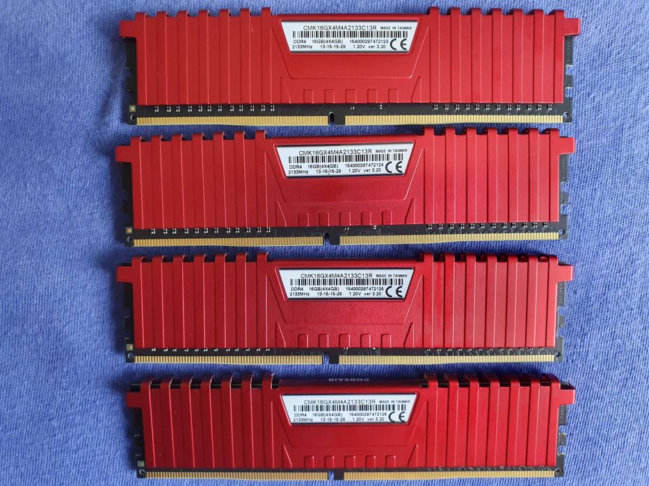 Memorie Corsair Vengeance LPX Red 16GB DDR4 2133MHz CL13 Kit Quad Cha.