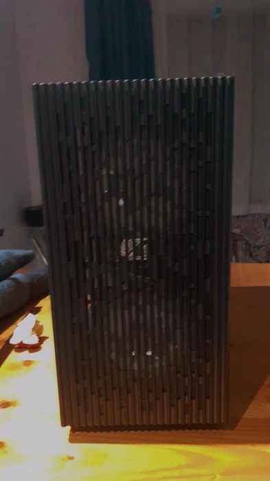 PC Gaming în stare impecabila