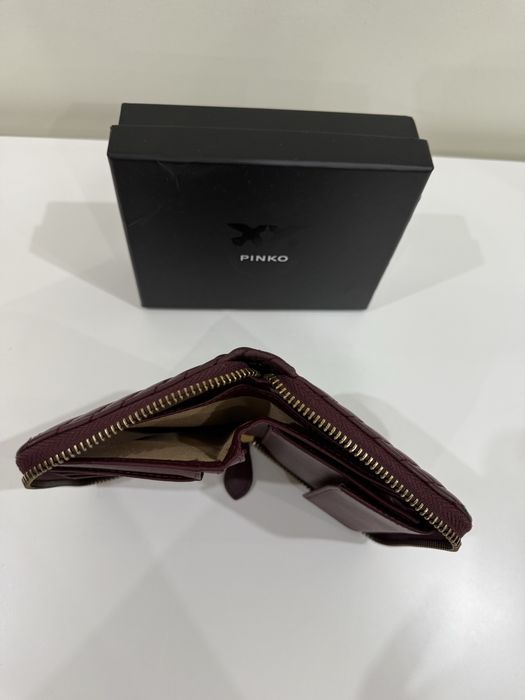 Кожен портфейл Pinko