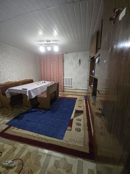 Заречный 1 районнан үй сатылады
