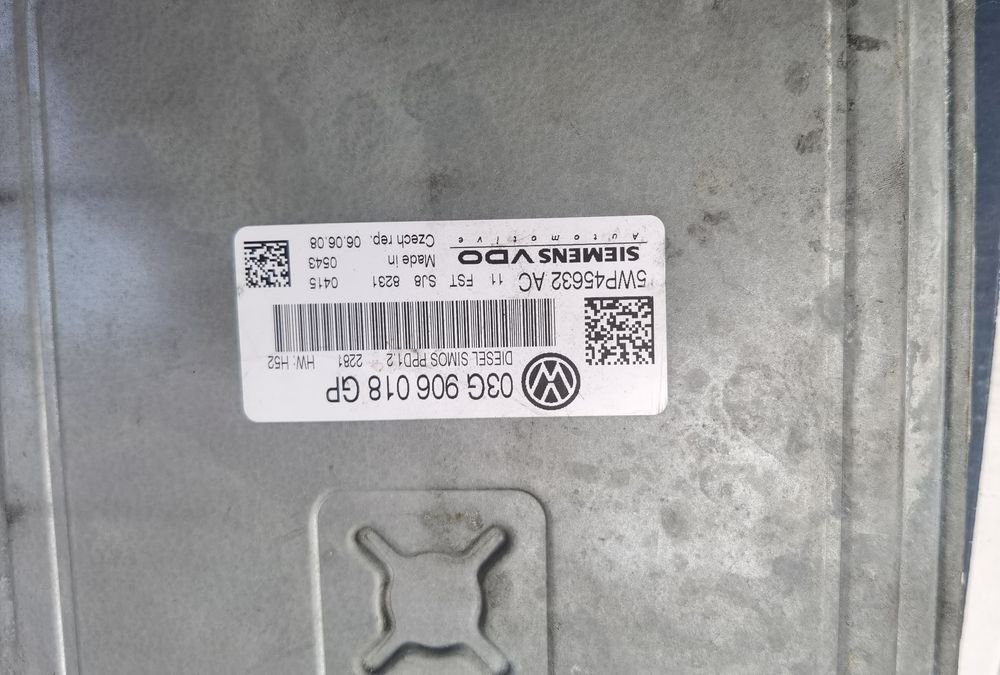 Calculator Mașină " ECU "