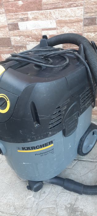 Прахосмукачка  Karcher  nt35/1 Tact Тупалка Сухо Строителство Почиства