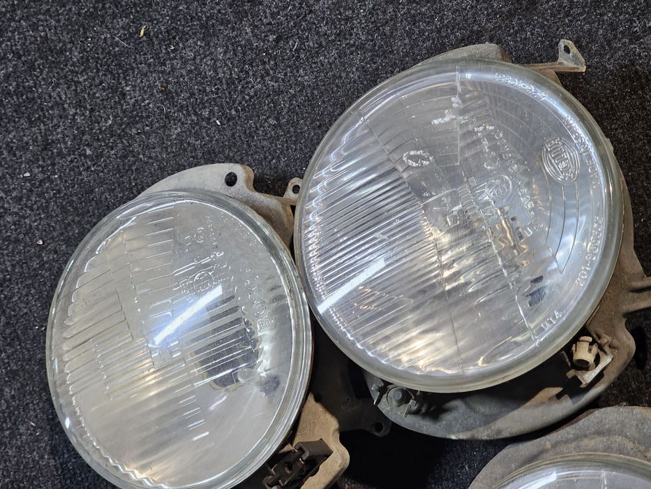 set faruri volkswagen polo 86c hella / bosch / valeo

stare buna

pret