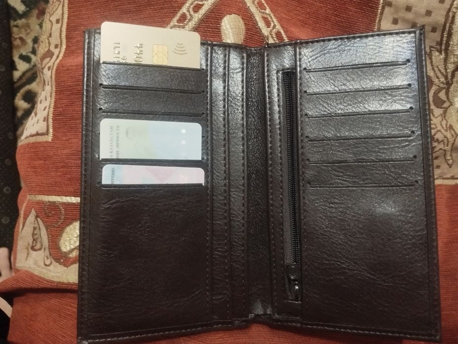 Продам Купюрницу