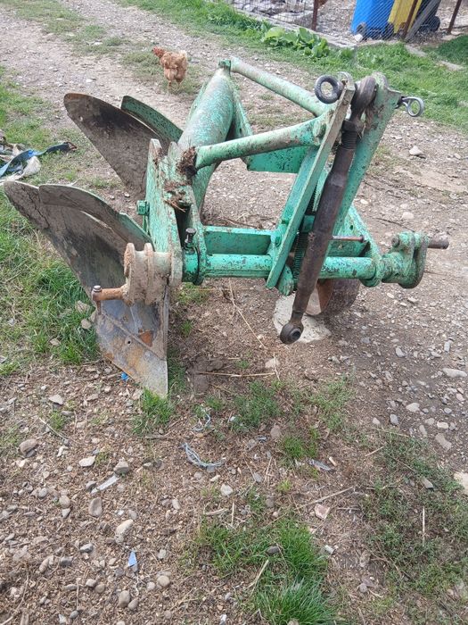 Vând plug românesc