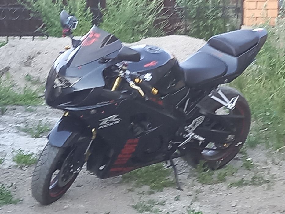 Продам Suzuki gsxr 600