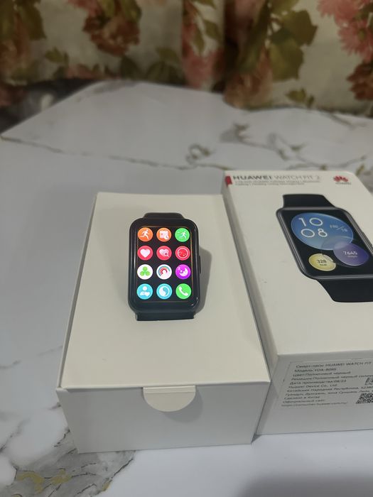 Продам смарт часы Huawei WATCH FIT2