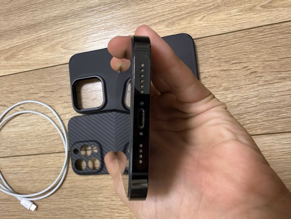 Iphone 14 Pro Max space black 512GB ESIM 83% battery Като нов.