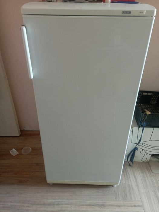 Холодильник Атлант.